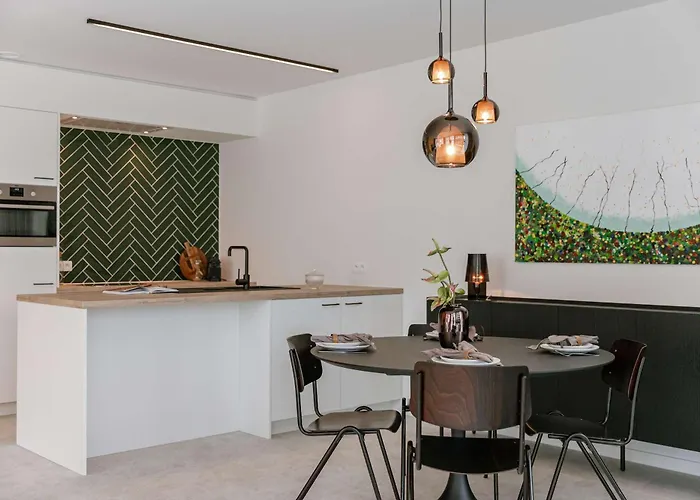 Huswell - Cozy Ground-Floor Apartment With Terrace In Ostend